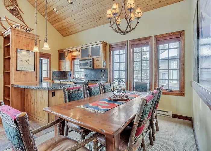 High End Alta Townhouse With Hot Tub